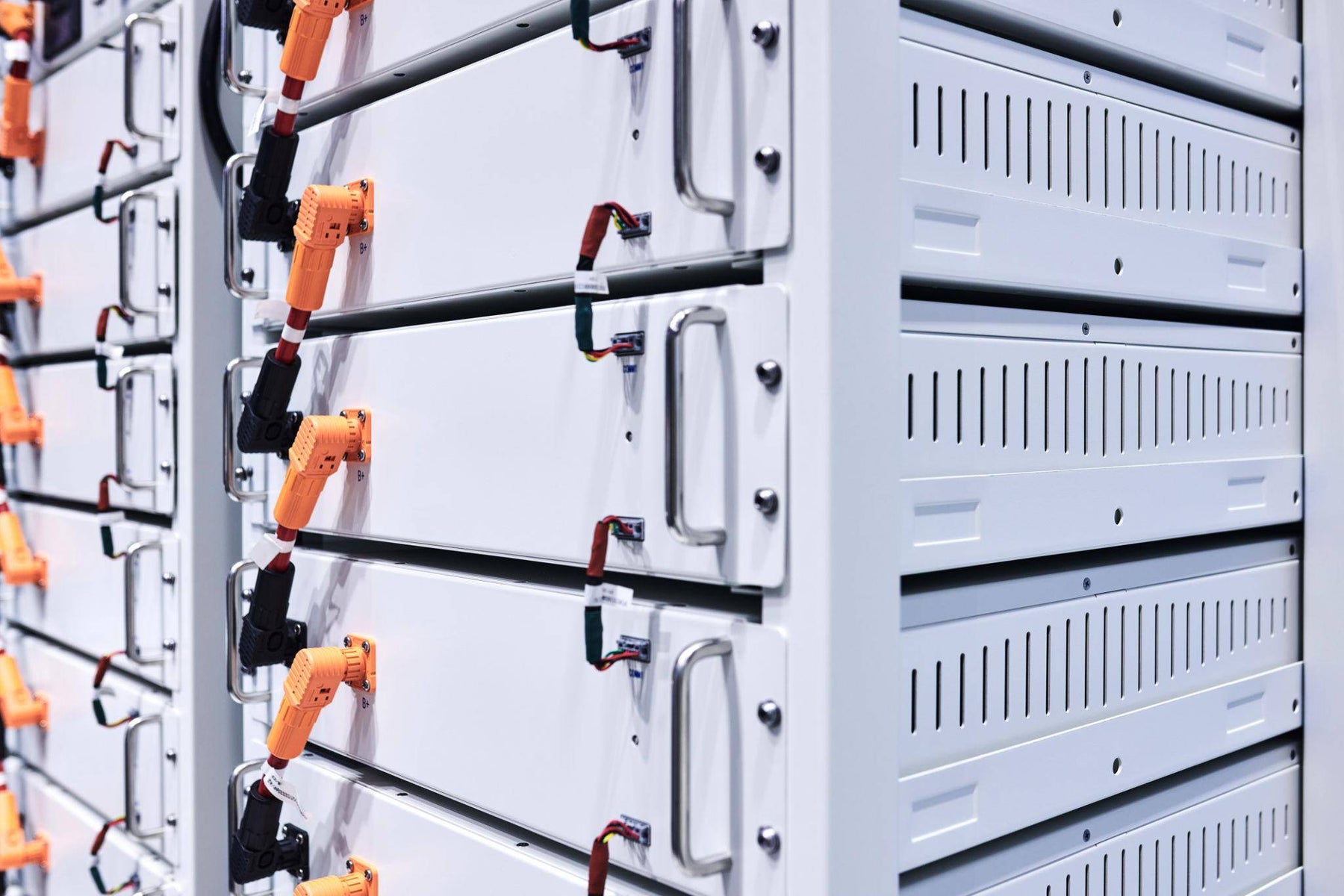 How Solar Batteries Work Simple Guide for Homeowners