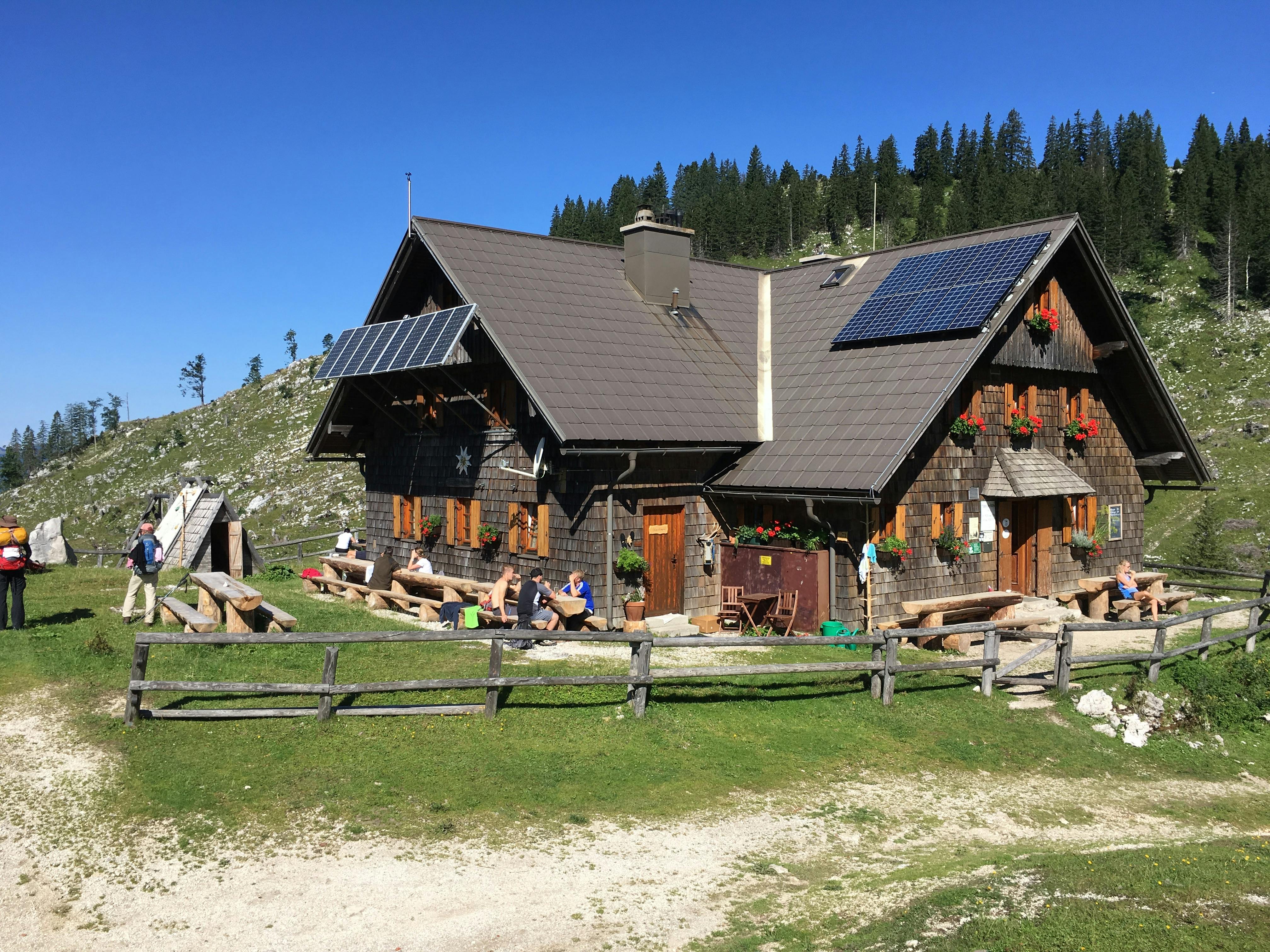 How to Connect Solar Panels to Your Home - Solar Guys Pro