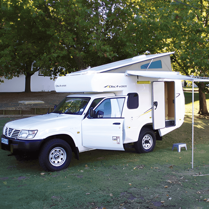 Fiamma | F35 Pro 180 - WALL MOUNT / Manual with Support Legs