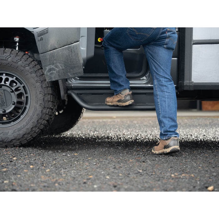 Flatline Van Co. | Winnebago Ekko Sprinter Side Steps