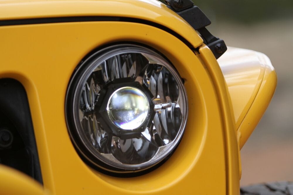 KC HiLiTES | 7" Gravity® LED Pro DOT Headlight - Driving Beam - Single - Universal / 07-18 Jeep JK