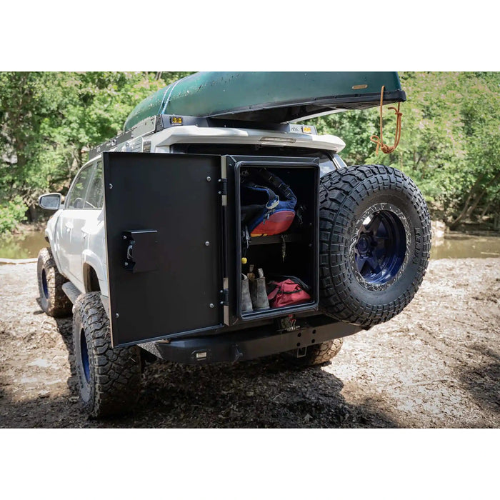 Universal Overland Storage Box 19x28x15